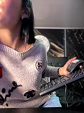 Arianaa Toro online show from 11-20-25, 01:33