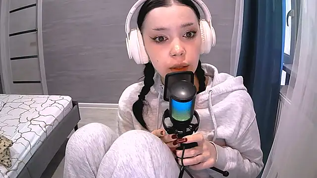 AnabelStar online show from 10-17-25, 11:57