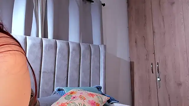 Snapshot of AmberPixie_ chatting on 11-15-25, 08:49 AmberPixie online show from 11-15-25, 08:49