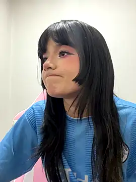 Snapshot of AnaisXoXo chatting on 11-19-25, 08:42 AnaisXoXo online show from 11-19-25, 08:42