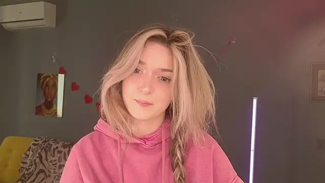 BellaSink online show from 03-18-26, 05:32