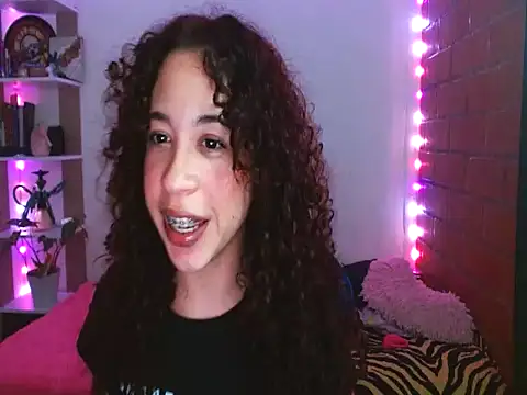 Medussa3033 online show from 04-09-26, 04:01