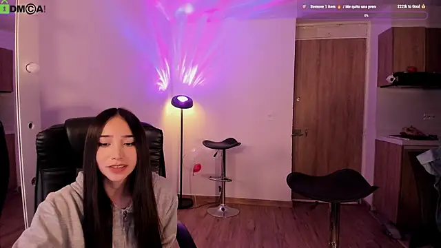 Mikeyvioleta  online show from 04-26-26, 12:30