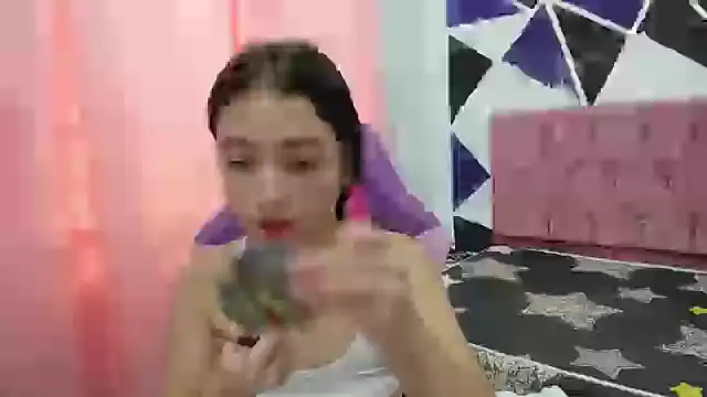 scarleth18 online show from 10-27-25, 01:48