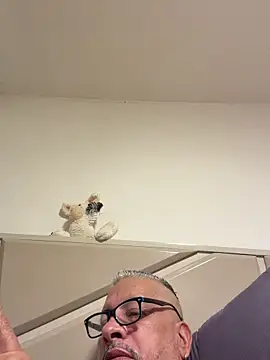 roygomez online show from 11-08-25, 03:34