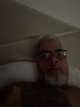 roygomez online show from 12-17-25, 04:29