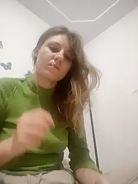 SandyCassie online show from 10-19-25, 04:35