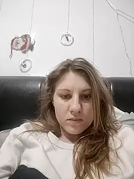 SandyCassie online show from 11-28-25, 05:54