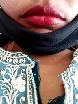 Snapshot of Rajni_chauhan chatting on 05-31-26, 05:04 Rajni chauhan online show from 05-31-26, 05:04