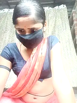 Snapshot of Rajni_chauhan chatting on 06-03-26, 05:18 Rajni chauhan online show from 06-03-26, 05:18