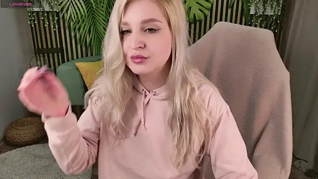 cold blondie online show from 11-20-25, 07:08