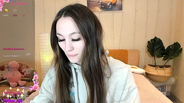 Snapshot of honeybuns_lizzy chatting on 02-16-26, 12:07 honeybuns lizzy online show from 02-16-26, 12:07