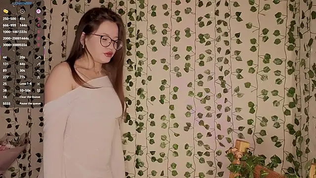 DaisyhotSunnyy online show from 10-17-25, 03:25