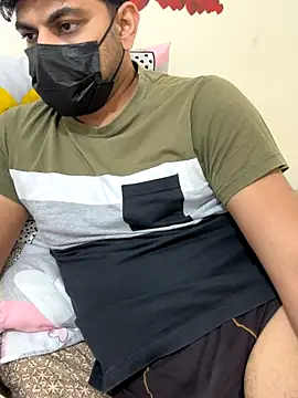 Snapshot of Handsome8677 chatting on 01-07-26, 10:18 Handsome8677 online show from 01-07-26, 10:18