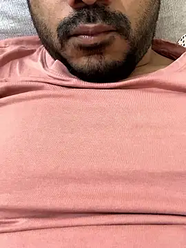 Snapshot of Handsome8677 chatting on 01-14-26, 09:42 Handsome8677 online show from 01-14-26, 09:42