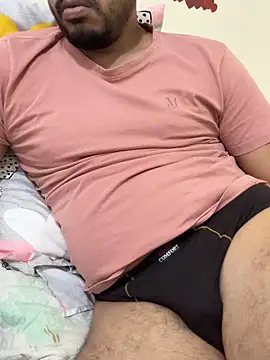 Snapshot of Handsome8677 chatting on 02-05-26, 12:54 Handsome8677 online show from 02-05-26, 12:54