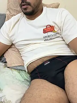 Snapshot of Handsome8677 chatting on 02-15-26, 07:16 Handsome8677 online show from 02-15-26, 07:16