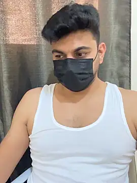 Handsome8677 online show from 06-01-26, 08:27