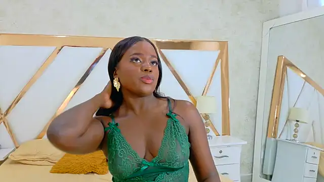 Snapshot of EmiParks chatting on 03-21-26, 09:07 EmiParks online show from 03-21-26, 09:07