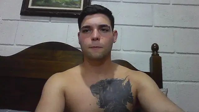 Zure-xxx online show from 05-20-26, 01:45