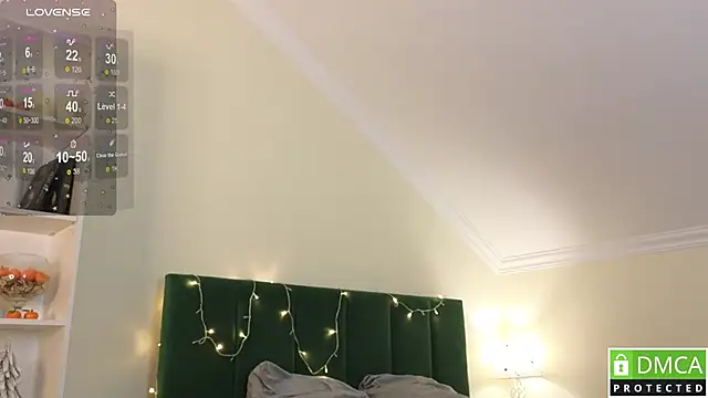 Snapshot of Marie_Long chatting on 01-17-26, 07:06 Marie Long online show from 01-17-26, 07:06