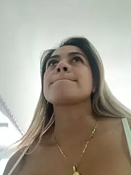 valentina herrrera online show from 03-10-26, 04:23