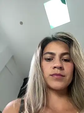 valentina herrrera online show from 04-15-26, 07:58