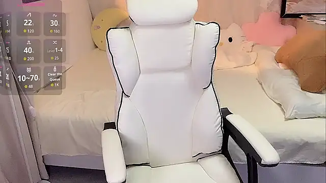 Snapshot of Ximi1 chatting on 10-22-25, 09:47 Ximi1 online show from 10-22-25, 09:47