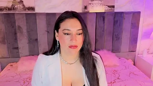 Snapshot of Elizabeth_bennett_6 chatting on 01-10-26, 11:45 Elizabeth bennett 6 online show from 01-10-26, 11:45