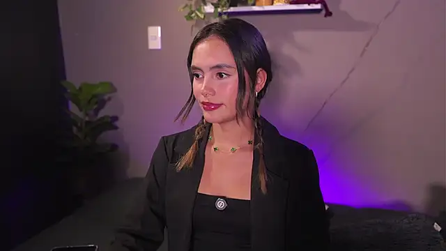 Snapshot of adahara_miller17 chatting on 12-04-25, 02:10 adahara miller17 online show from 12-04-25, 02:10