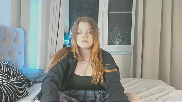 Snapshot of EvaBelial666 chatting on 10-18-25, 12:24 EvaBelial666 online show from 10-18-25, 12:24