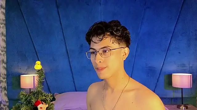 Aaron Eze online show from 12-04-25, 11:46