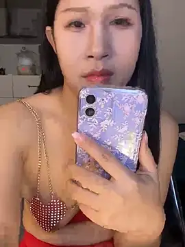 Snapshot of littlesluttycat chatting on 11-11-25, 04:40 littlesluttycat online show from 11-11-25, 04:40