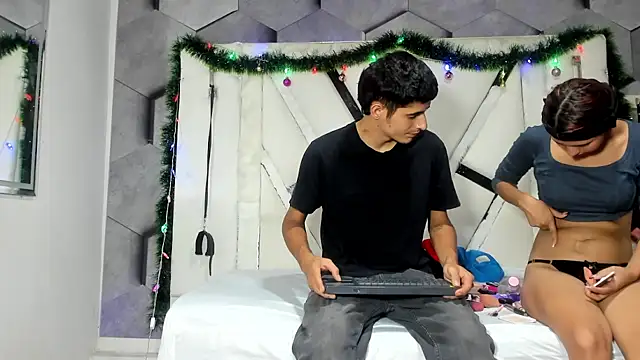 NicollAndJulian online show from 11-28-25, 01:14