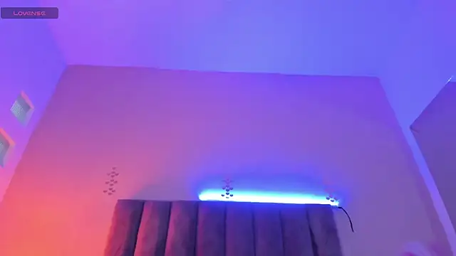 Xavier Fox    online show from 02-14-26, 09:00