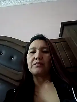 Snapshot of Bigtitsass81 chatting on 10-20-25, 12:49 Bigtitsass81 online show from 10-20-25, 12:49