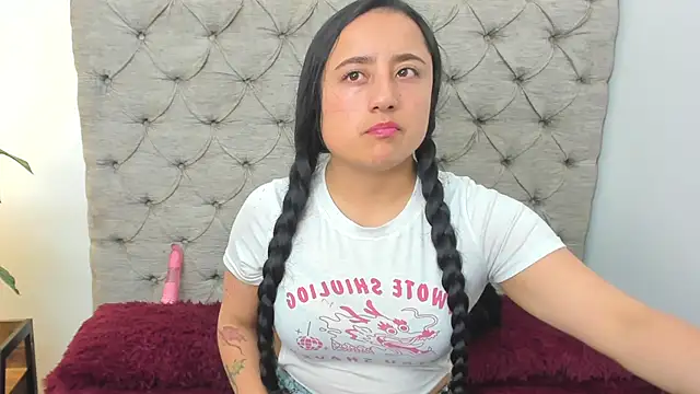 Samanta Fischer online show from 11-14-25, 11:31