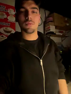 emir343475 online show from 11-18-25, 05:06