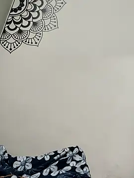 hershiran online show from 10-19-25, 09:04