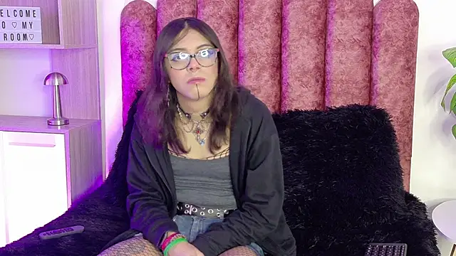 Lullaby Charade online show from 11-20-25, 12:05