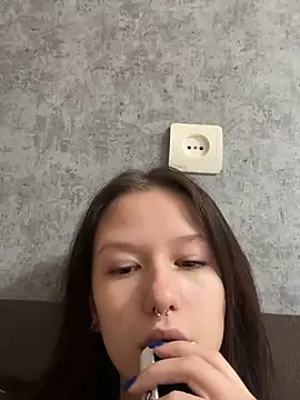 AngelaXSmile online show from 10-29-25, 03:42