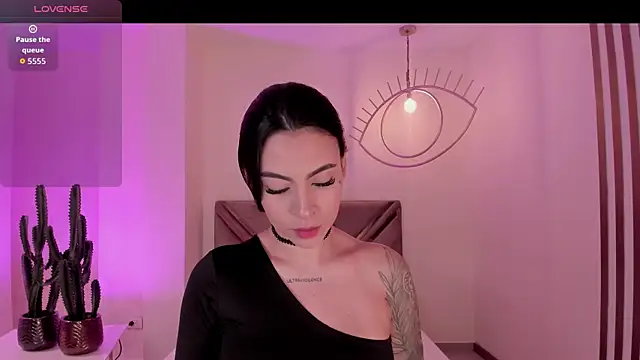 ChristineFord  online show from 11-12-25, 12:27