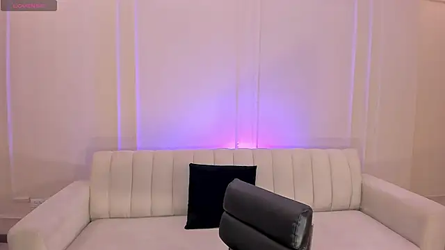 ScarlettBlaze  online show from 06-04-26, 12:11