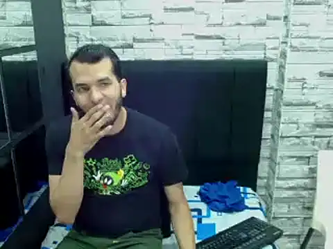 pether hairy online show from 10-26-25, 01:44