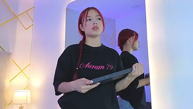 Martinaa Garcia online show from 04-20-26, 07:37