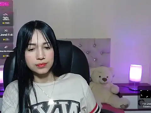 gabyy cute  online show from 10-29-25, 01:52