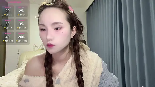 Snapshot of Momo-999 chatting on 12-01-25, 12:21 Momo-999 online show from 12-01-25, 12:21