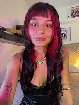 Emma duff online show from 04-19-26, 07:49