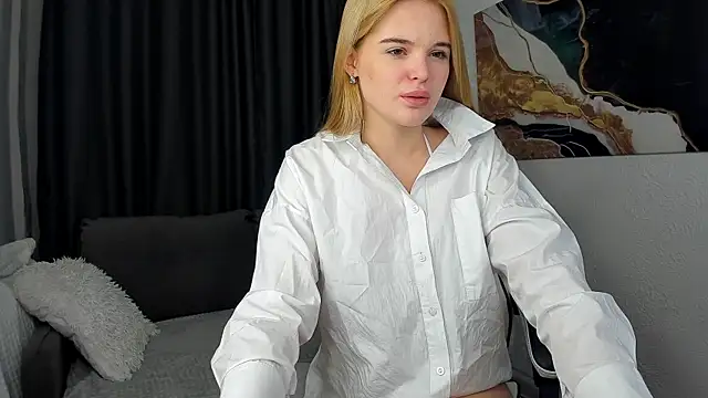 bella xx   online show from 10-31-25, 03:07