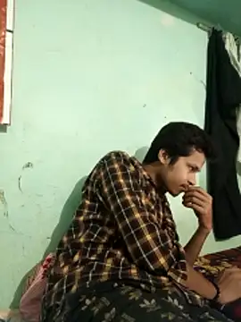 maxmishra18 online show from 10-24-25, 03:47